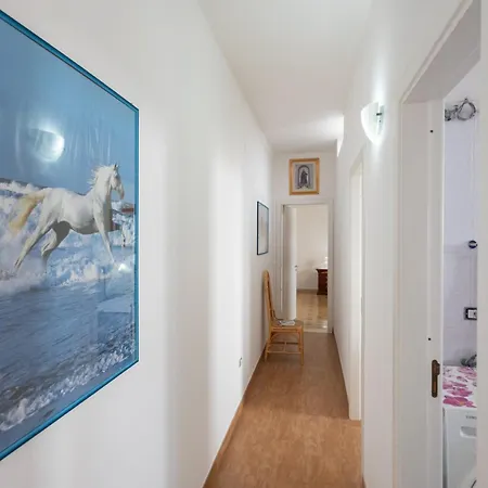 Apartment Dea 1 Mancaversa *