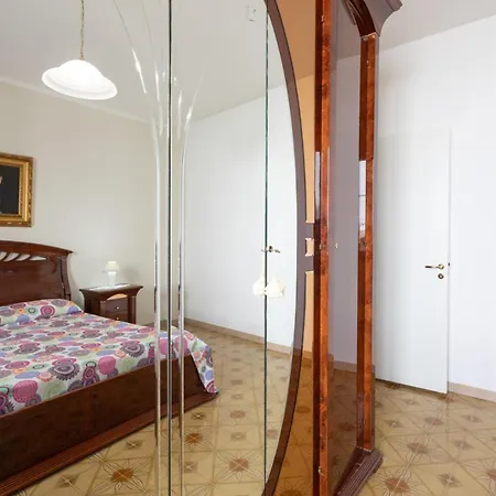 Apartment Dea 1 Mancaversa