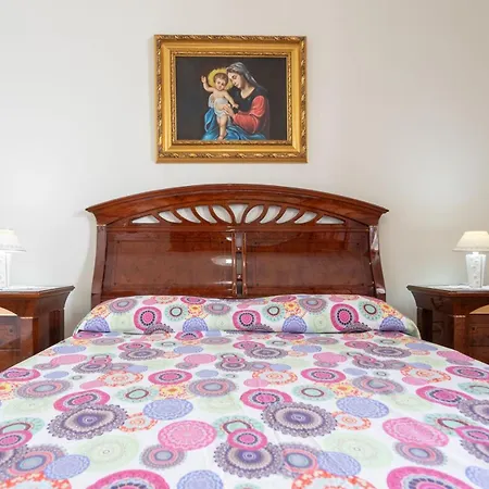 Apartment Dea 1 Mancaversa